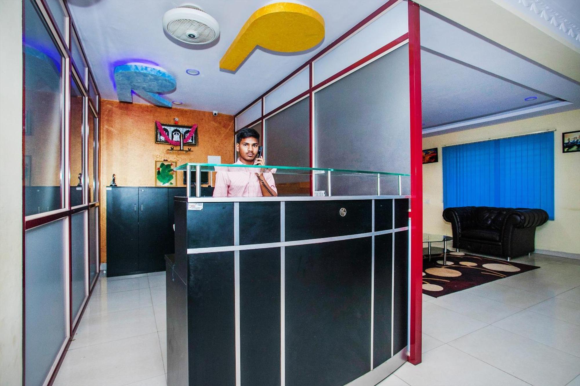 Hotel O Gymkhana Comforts Jālahalli Kültér fotó